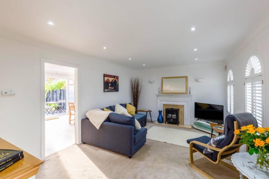 A Cheerful Three Bedroom House In Leafy Lytham Lytham St Annes Exterior foto
